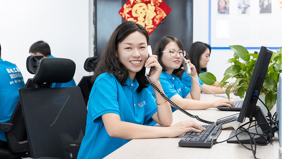 客服服務(wù)團(tuán)隊(duì)